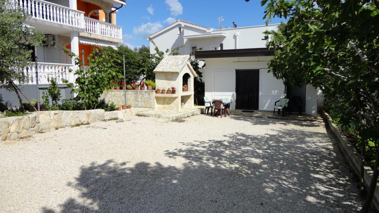 Apartments Lora Вир Экстерьер фото